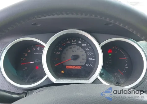 2010 Toyota Tacoma Prerunner V6 from USA, damaged, VIN 3TMJU4GN2AM094883